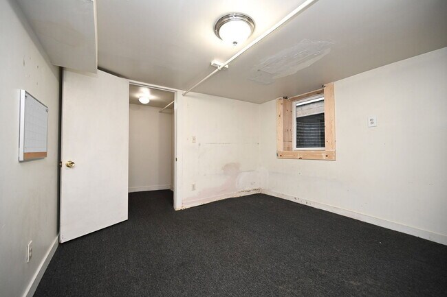 Building Photo - 2535 Vestry Ave