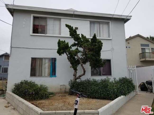 Building Photo - 581 Bonita St