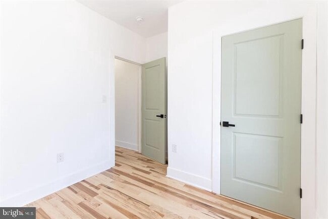 Building Photo - 2937 Nicholas St