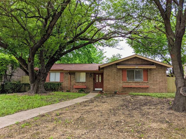 Primary Photo - 2121 Travis Dr