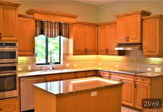 Building Photo - 1773 Grande Park Dr