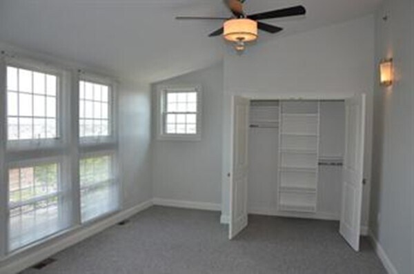 Building Photo - 6 Admirals Wy