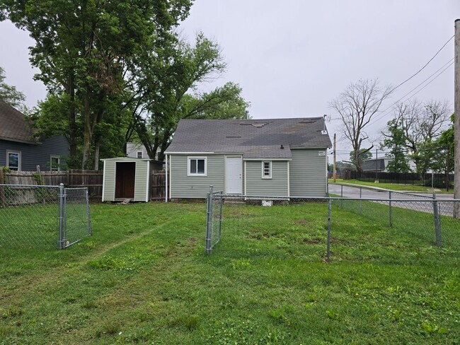 Building Photo - 1 bedroom 1 bathroom