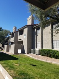 Building Photo - COMING SOON 2 BEDROOM 2 BATH CONDO IN MESA!!!