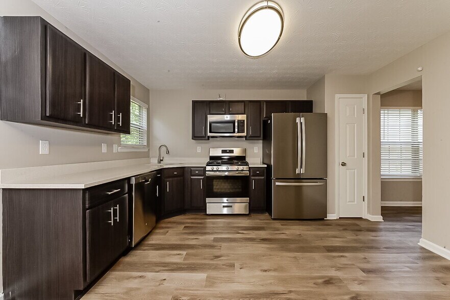 Building Photo - 1780 Bennett Dr