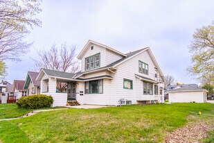 Building Photo - 5804 W Walker St