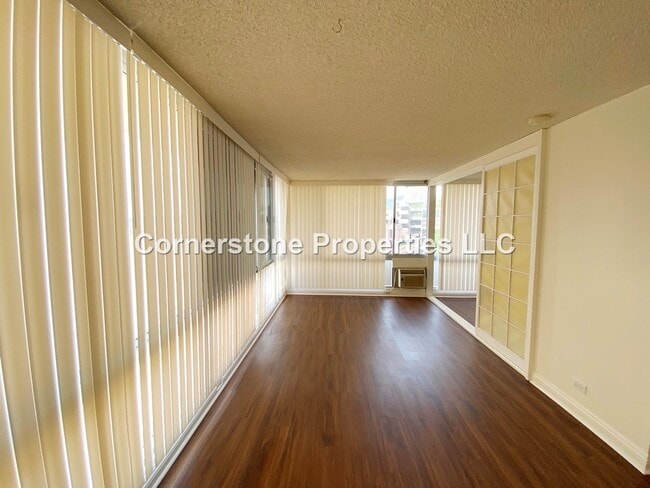 Building Photo - 255 Huali St