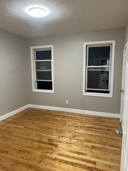 Bedroom 1 - 49 Waverly St