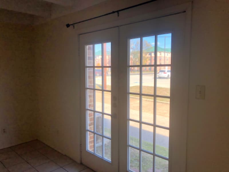 Building Photo - 208 E Starr Ave