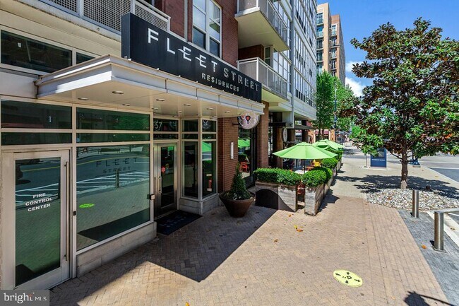 Building Photo - 157 Fleet St