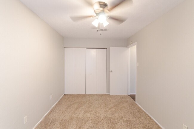 Building Photo - 1603 N Red Cedar Cir