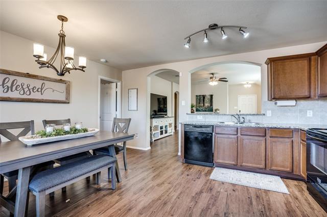 Building Photo - 1606 Meadow Creek Dr