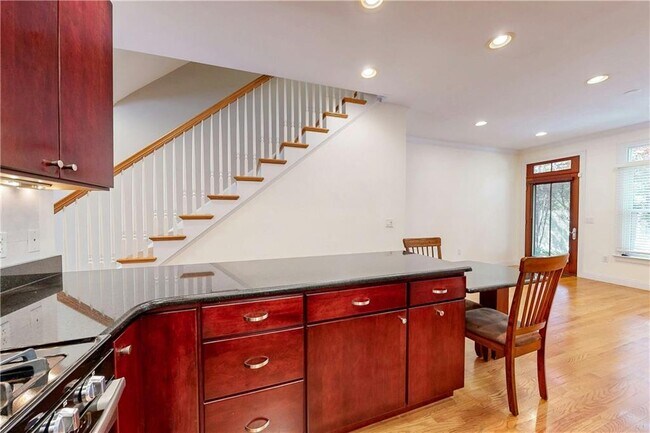 Building Photo - 270 Waterman Street UNIT C