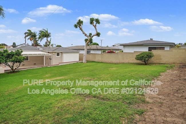 Building Photo - 4619 W 133rd St