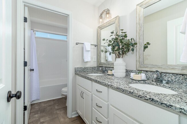 Building Photo - ? Welcome to Your Dream Home! ?