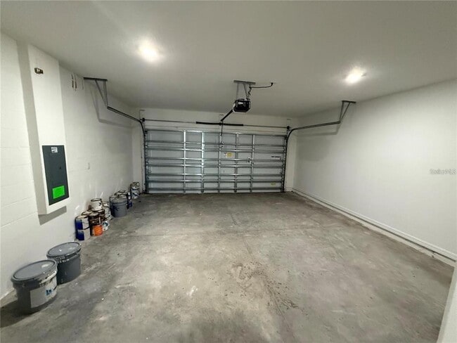 Building Photo - 3867 King Hill Dr