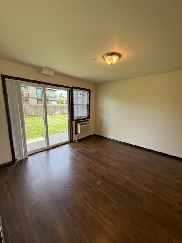 Building Photo - 2040 Andress Ln