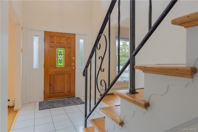 Building Photo - 30 Cassilis Ave