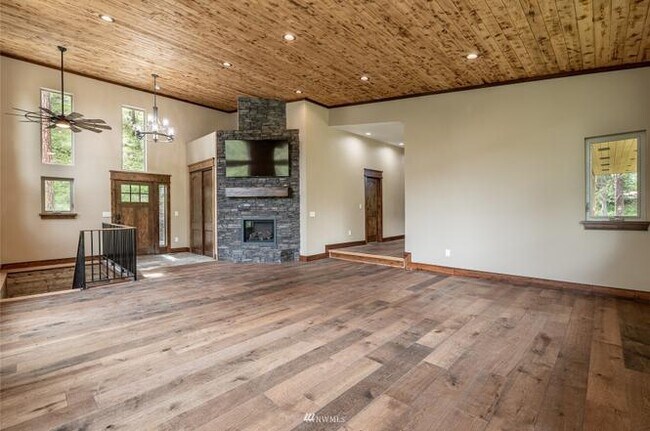 Building Photo - 5715 Squilchuck Rd