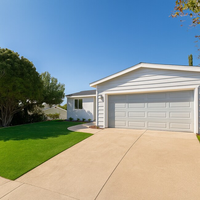 Building Photo - BRAND NEW REMODEL (2026) - Large 7 Bedroom House on Faber