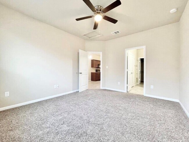 Building Photo - 126 Adage Dr