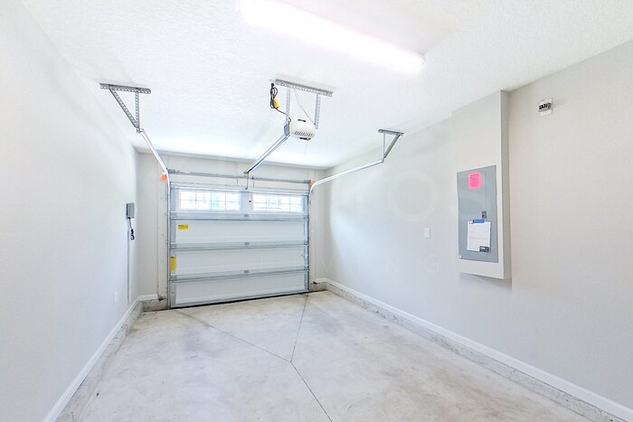 Building Photo - 1303 Mull St