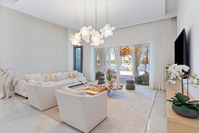 Building Photo - 10424 NW 59th Pl