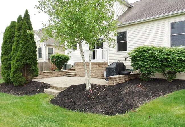 Building Photo - Beautiful 4 bedroom 2.5 bath home in Lewis Center