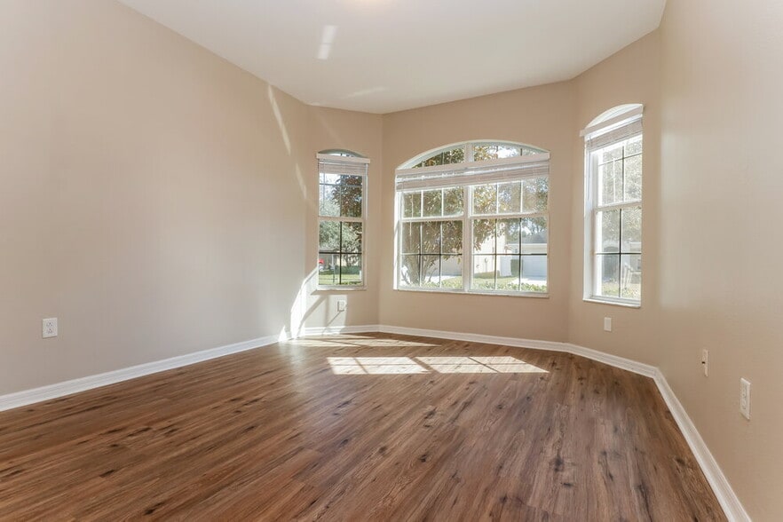 Building Photo - 18447 Red Willow Way