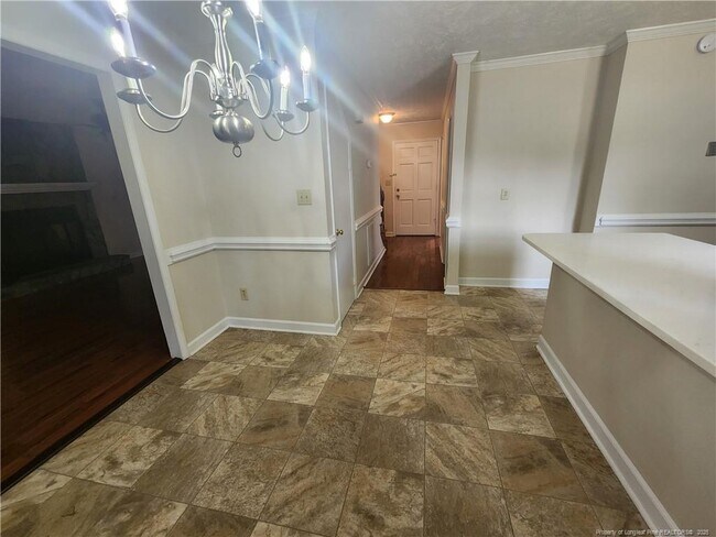 Building Photo - 7200 Kingsway Ct