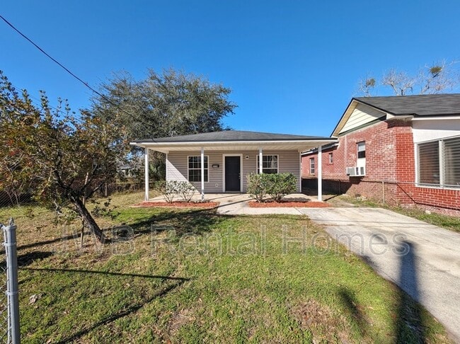 Primary Photo - 1116 Fairfax St