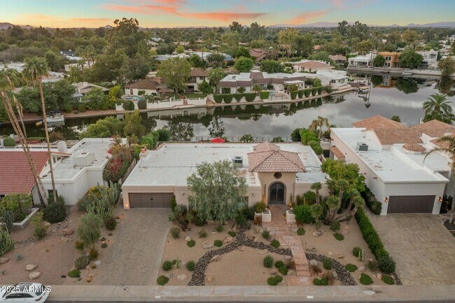 Building Photo - 7620 E Vía Del Placito