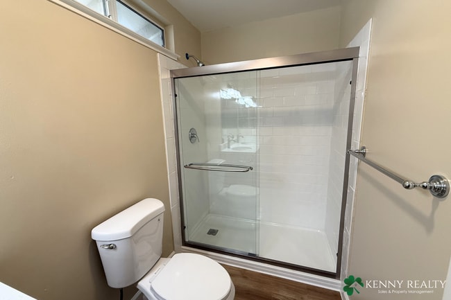 Building Photo - Remodeled 2BR/2.5BA Duplex with 2-Car Garage in San Mateo