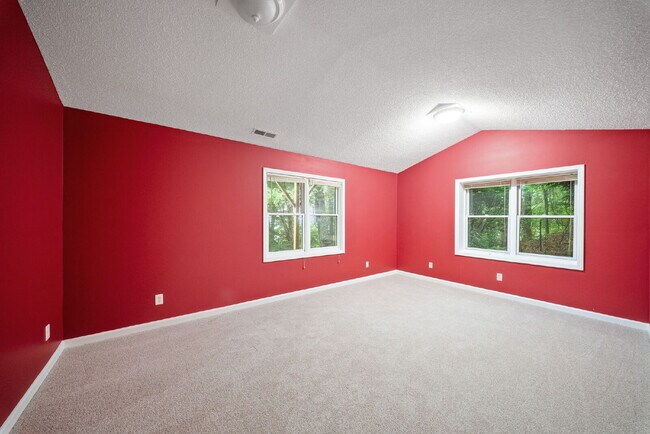 Building Photo - Asheville Mountain Home with Biltmore Views | 3BR + Office & Expansive Scenic Deck