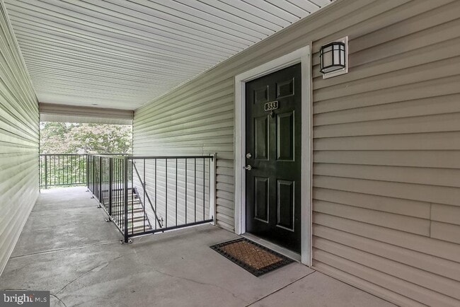 Building Photo - 3305 Wyndham Cir