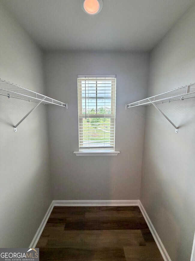 Building Photo - 3128 Baylor Cir