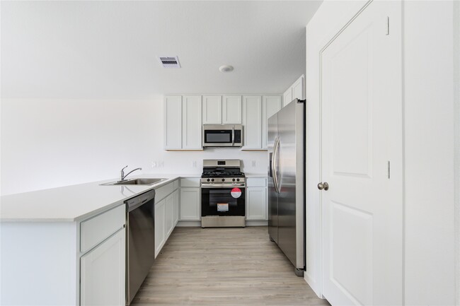Building Photo - 26811 Prairie Smoke Ln