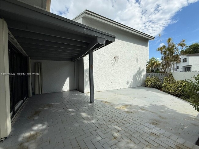 Building Photo - 746 NW 105th Pl