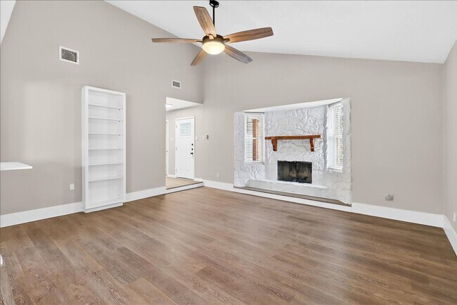 Building Photo - 11613 Cripple Creek Dr