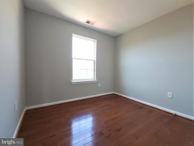 Building Photo - 4605 Snowflower Blvd