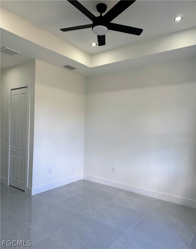 Building Photo - 459 Lockport Ave S