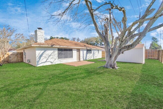 Building Photo - 1811 Eastfield Dr