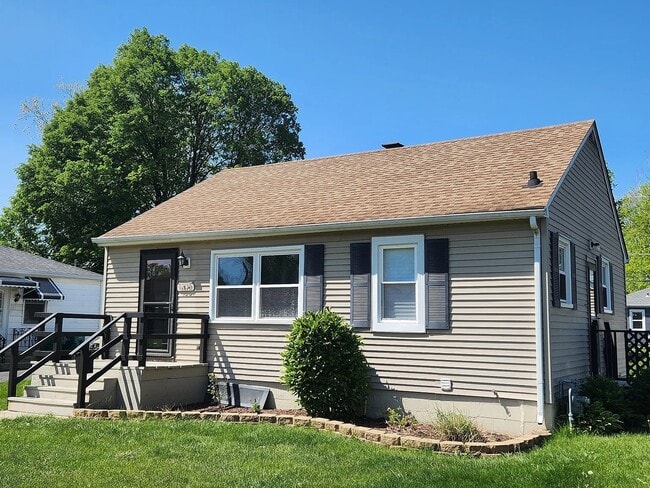 Primary Photo - 1301 Schriber Ave