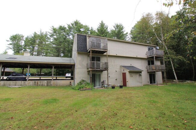 Building Photo - 28 Ivy Ln