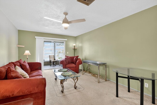 Primary Photo - 2152 NE 1st Way