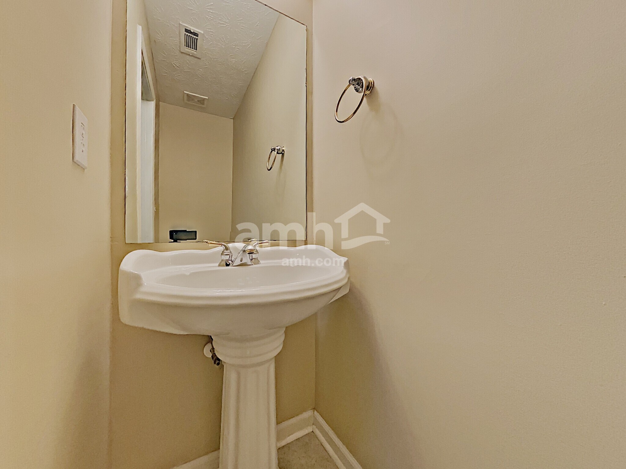 Building Photo - 5815 Millstone Dr