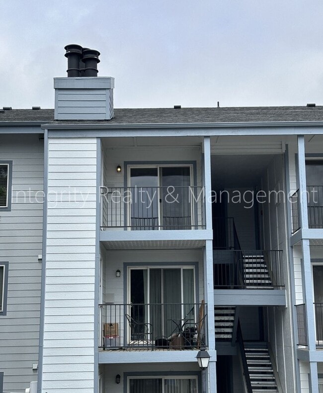 Building Photo - 13095 W Cedar Dr