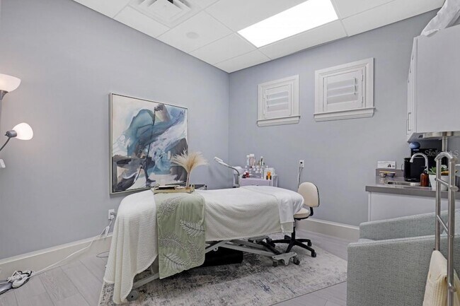 Building Photo - 14008 Black Beauty Dr