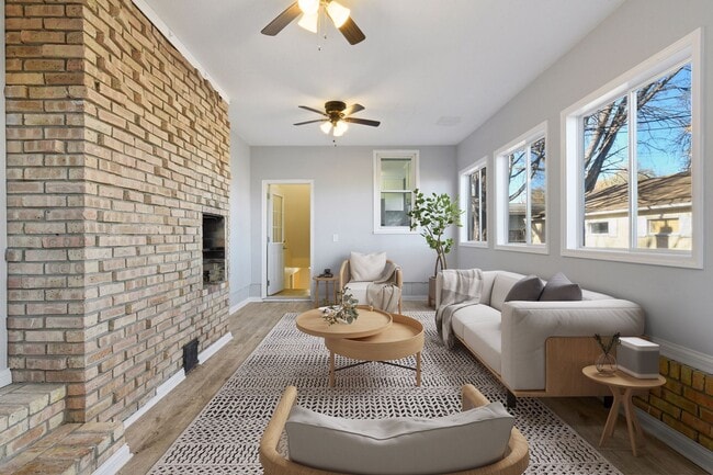 Building Photo - 5183 Independence St