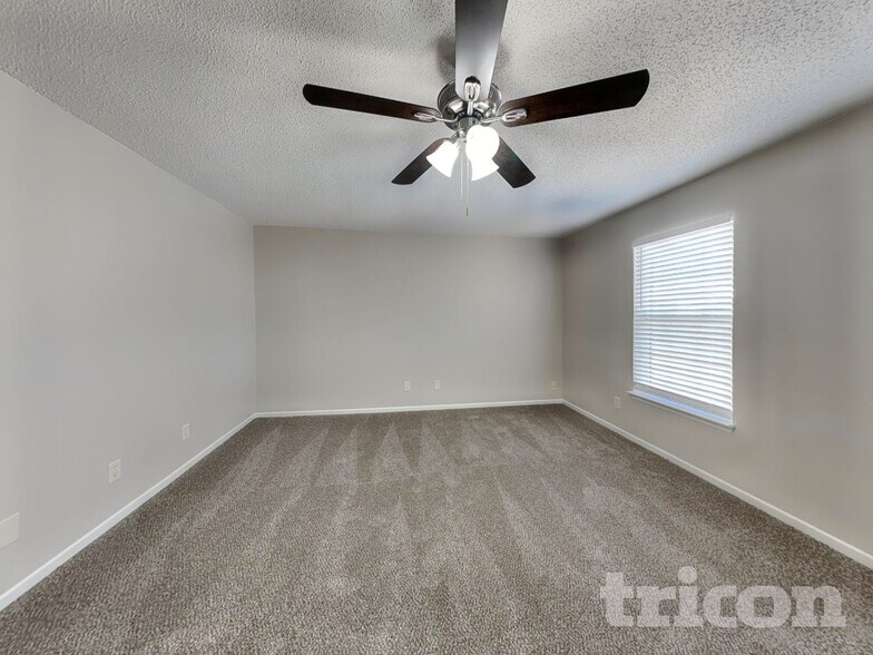 Building Photo - 9017 Southernwood Way